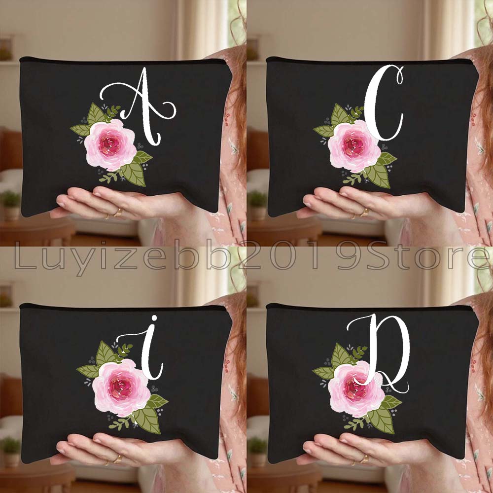 Monogram Custom Case - กระเป๋าใส่เครื่องสำอาง/อุปกรณ์เดินทาง/กระเป๋าใส่ดินสอ ลายดอกกุหลาบสีชมพูหวานๆ พร้อมอักษรย่อส่วนตัว