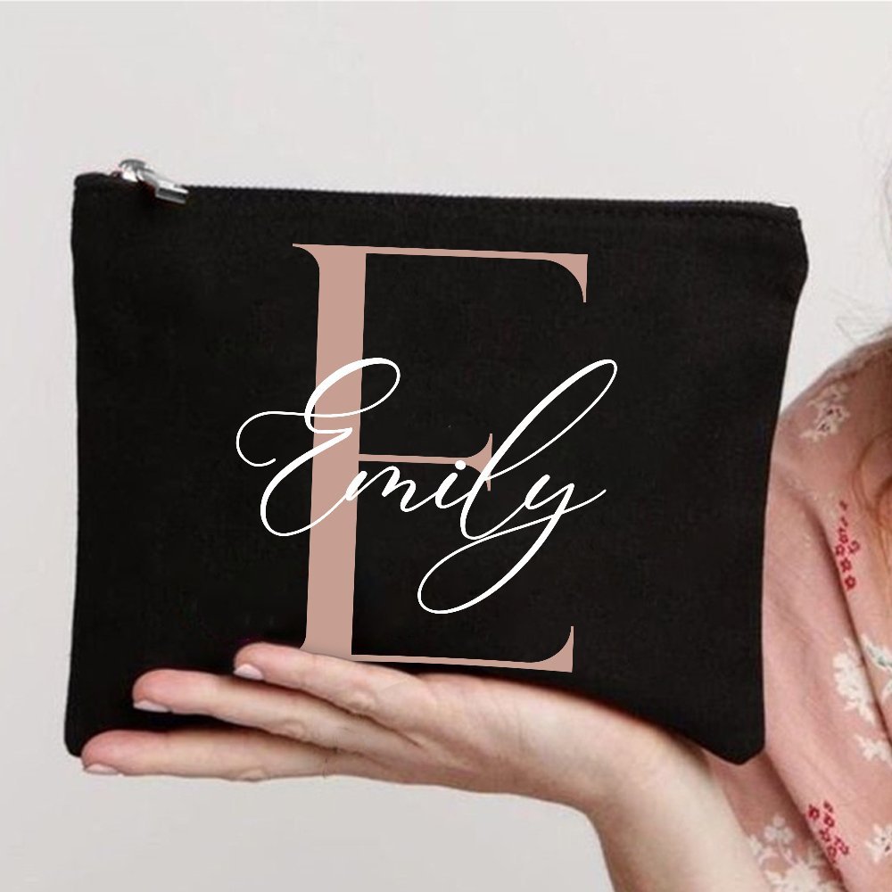 Monogram Custom Case - กระเป๋าเครื่องสำอางแบบกำหนดเองพร้อมอักษรย่อ กระเป๋าเครื่องสำอางแบบมีชื่อย่อส่วนตัว กระเป๋าเครื่องสำอางแบบกำหนดเอง กระเป๋าใส่ชื่อย่อสำหรับผู้หญิง ของขวัญสำหรับการเดินทาง