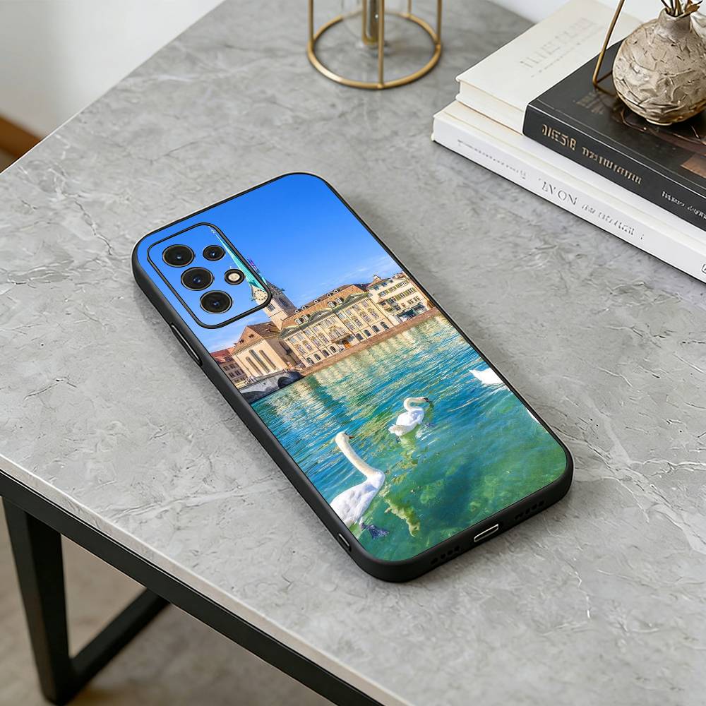 เคสโทรศัพท์ซิลิโคนสีดำนุ่มสไตล - Zurich Phone Cases บทวิจารณ์และราคา